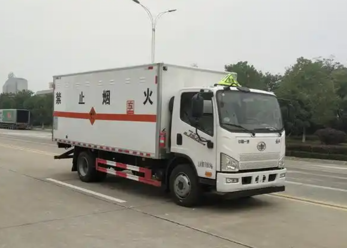 巍山爆破器材运输车可以上高速吗？